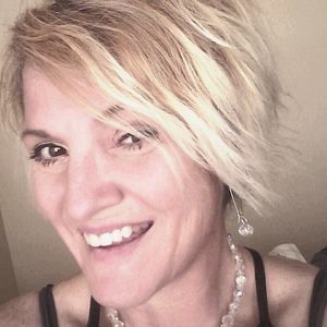 Meet your Posher, Stacy